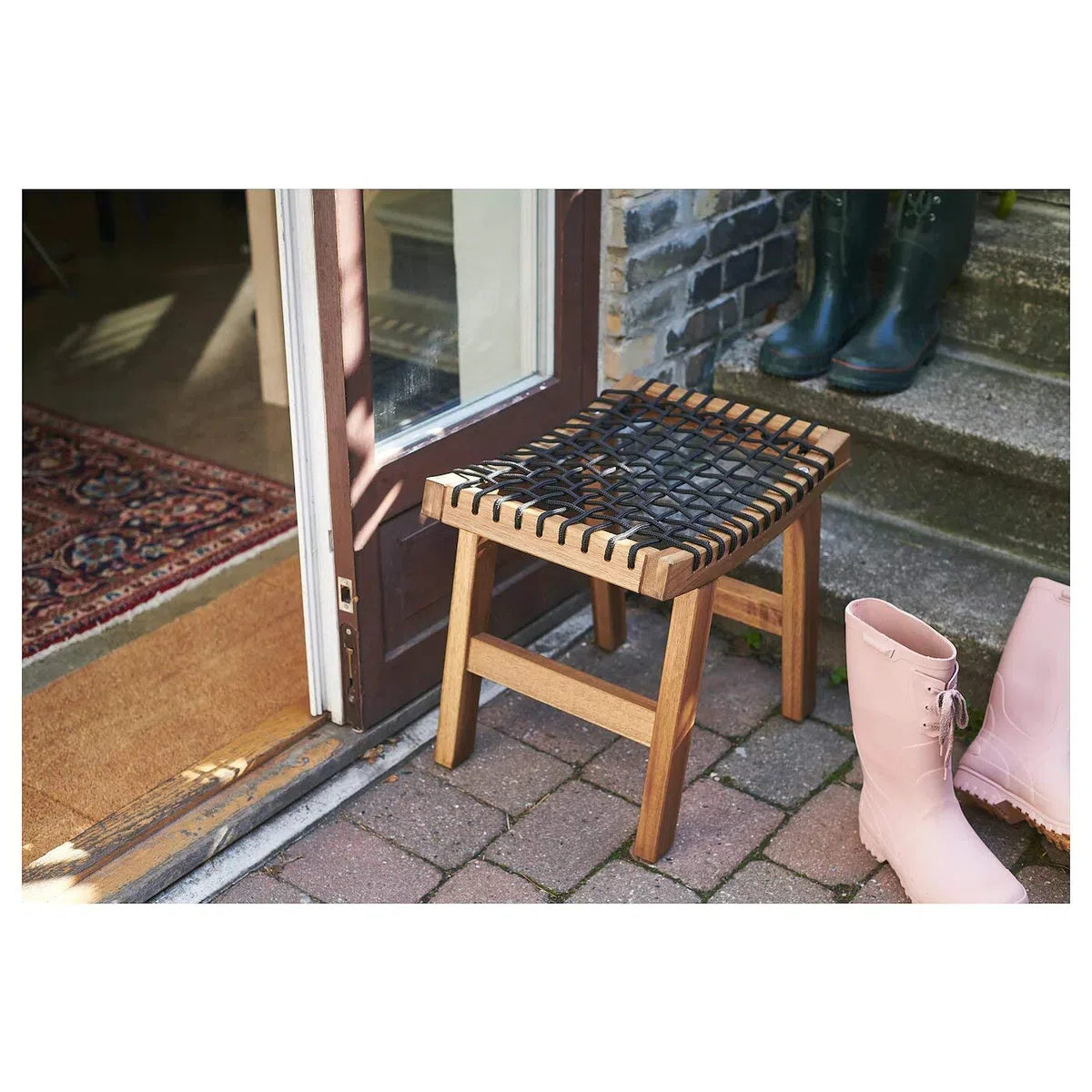 Ikea Stackholmen - Taburete para exteriores, color marrón claro, 48 x 35 x 43 cm