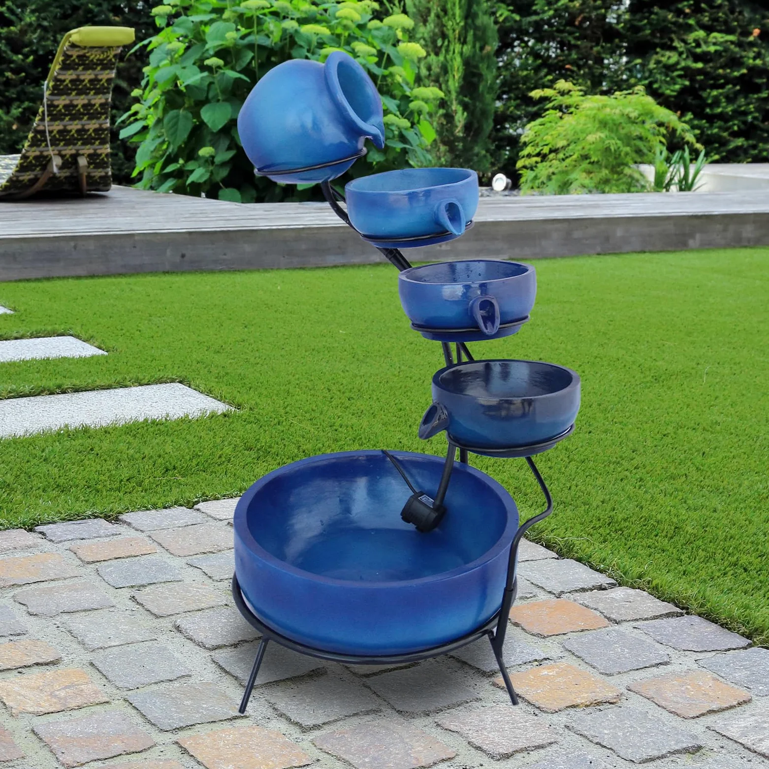 Fuente de Agua en Cascada de Jardín de 4 Niveles Energía Solar Decoración de Jardín Patio Terraza de Resina Impermeable Azul Bola Redonda Esfera Exterior Punta de Tierra para Panel Solar GRATIS