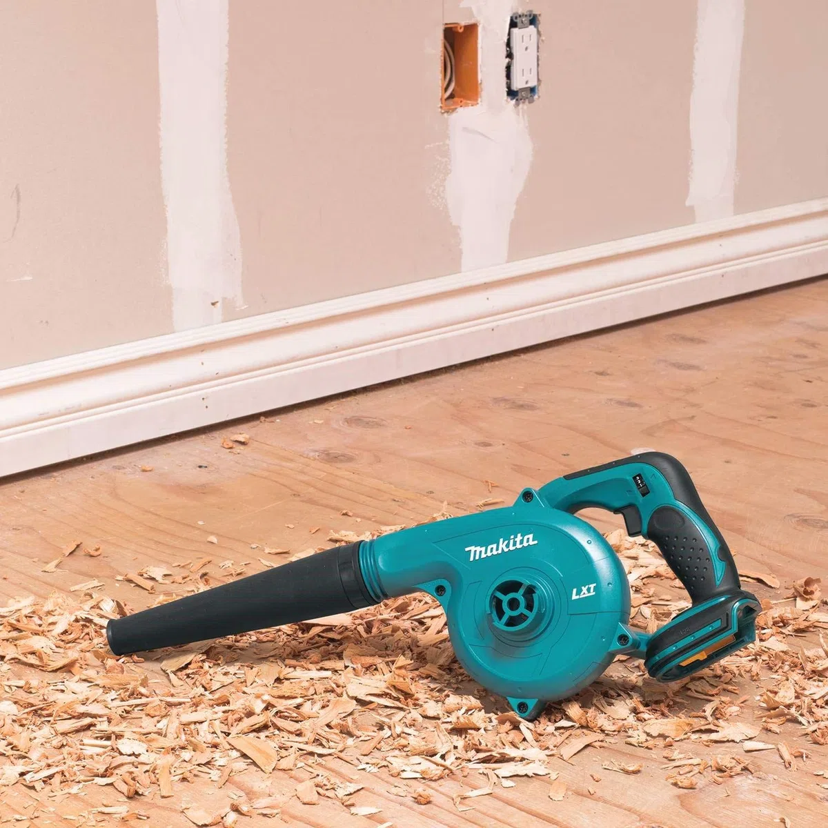 Makita DUB185RT - Soplador LXT de Iones de Litio de 18 V Completo con 1 batería de 5.0 Ah y Cargador
