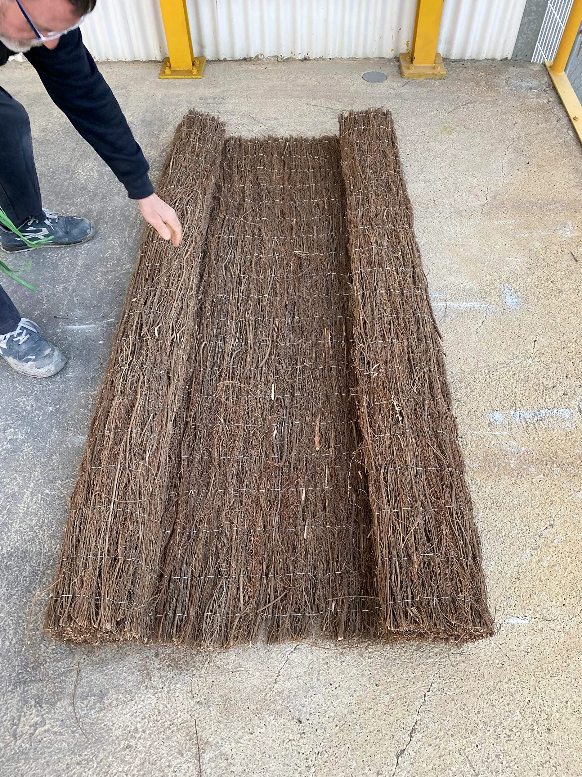 PAL | Rollo Brezo Natural Color marrón Oscuro. Rollo Brezo ecológico 2 m Altura por 3 m Longitud (1- Rollo Brezo)