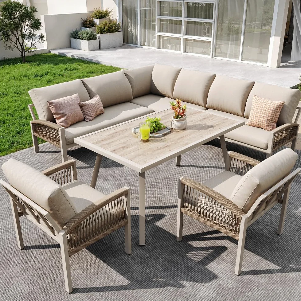 Sofá de jardín en forma de L para 8 personas/estructura de hierro con cojines beige/Incluye 1 mesa con tablero de cristal efecto madera y 2 sillones trenzados a mano/resistente a la intemperie