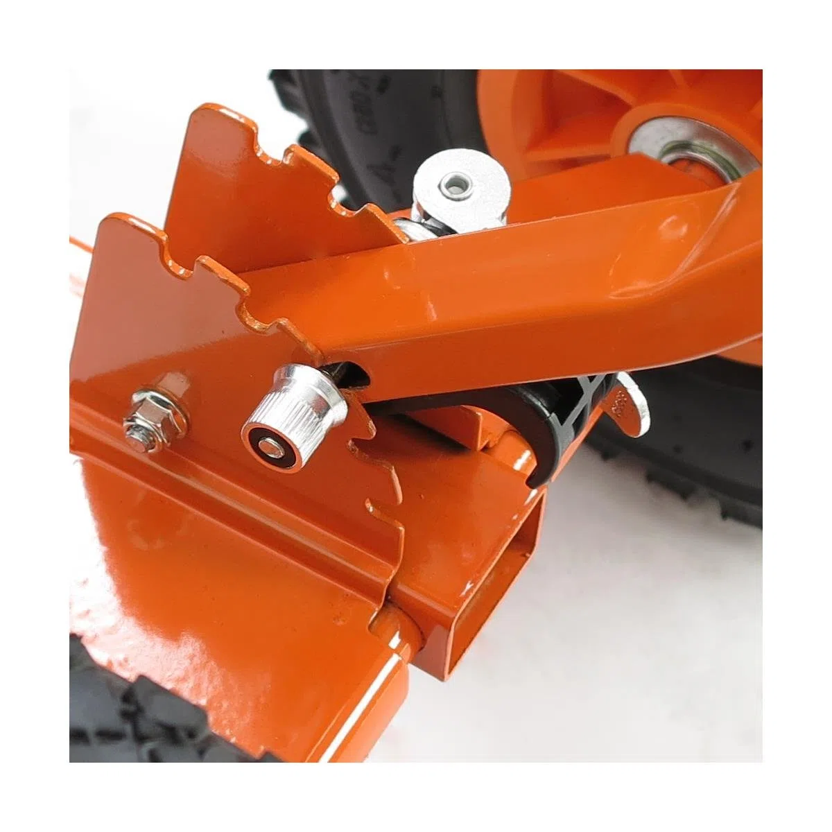 Fuxtec Pala de Nieve FX-SS740 con Ruedas, 5 Compartimentos, Altura Regulable, Pala de Nieve de 75 cm, Ancho de Trabajo, Altura 42 cm - Protege tu Espalda