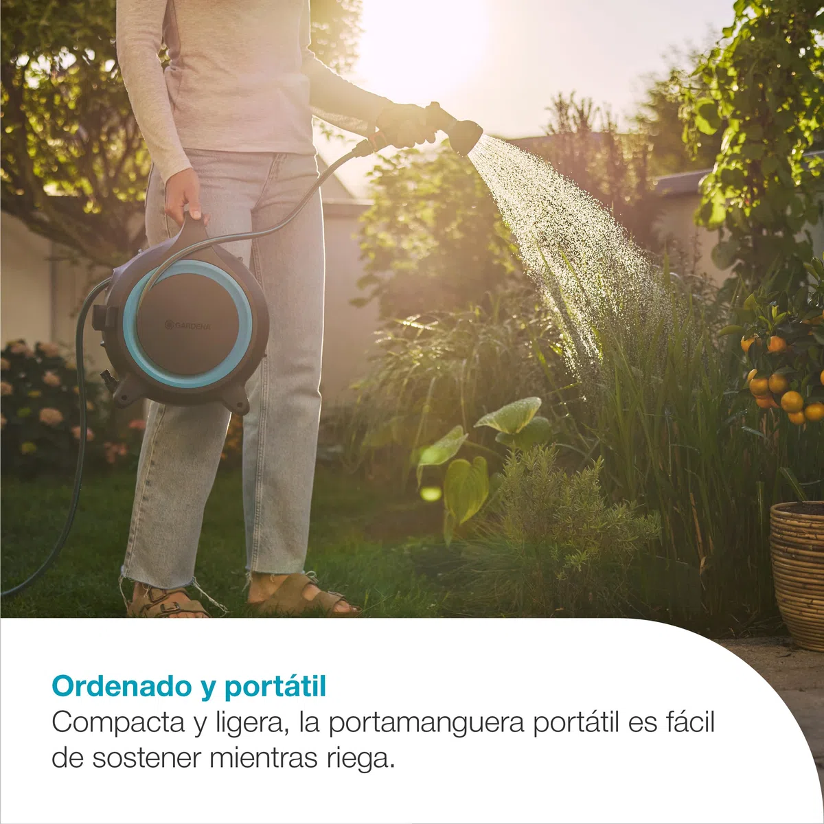 Gardena Portamangueras portátil MoveMatic Almacenamiento de mangueras: Ordenado y portátil, Manguera de jardín retráctil, Almacenamiento que ahorra espacio (18690-20)