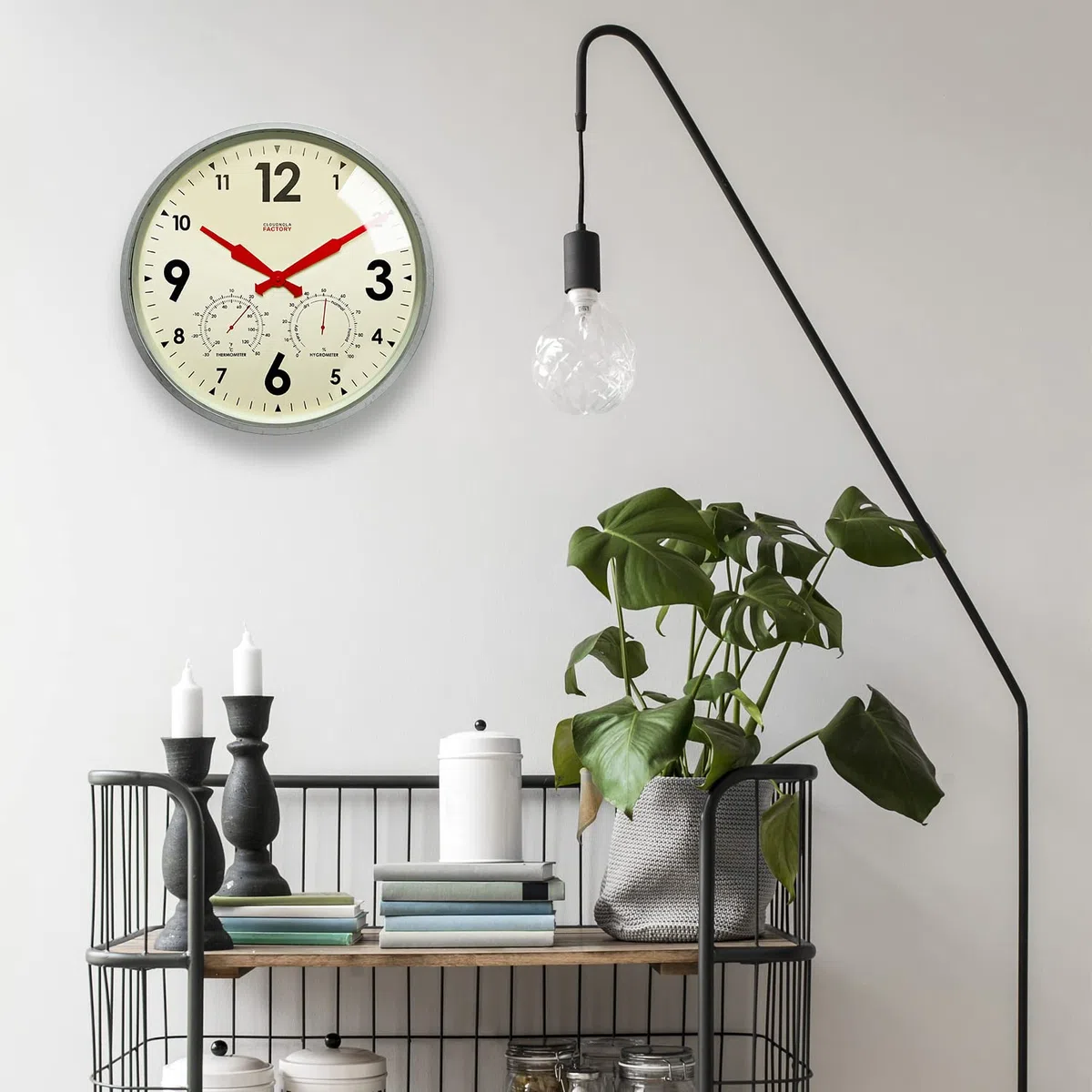 Cloudnola Reloj de pared de metal impermeable para interiores y exteriores con termómetro e higrómetro, gris zinc, reloj redondo silencioso de 18 pulgadas, funciona con pilas, para patio