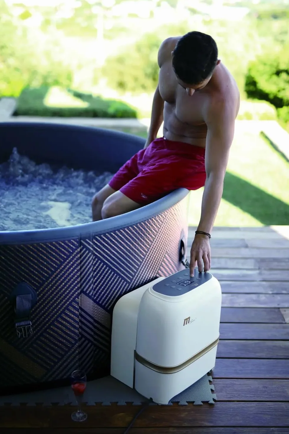MSPA Whirlpool Mono - whirlpool hinchable para 6 personas, 173 x 173 x 70 cm, 138 chorros de masaje con 3 niveles de intensidad, spa para interior y exterior, resistente al invierno y uso durante todo