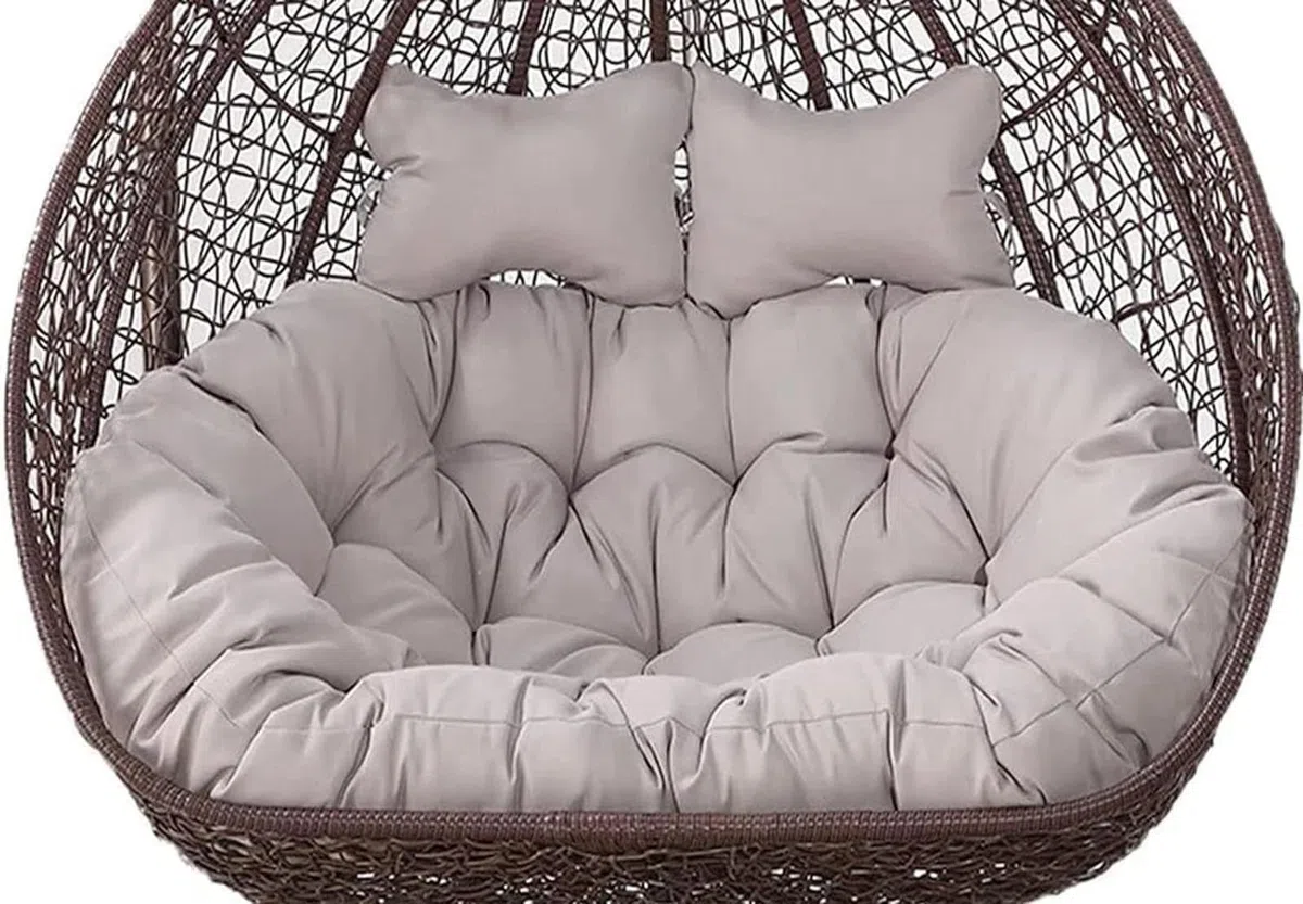 Silla colgante doble de ratán para 2 personas con reposacabezas ajustables y colchón colgante, muebles de jardín para patio al aire libre, color marrón