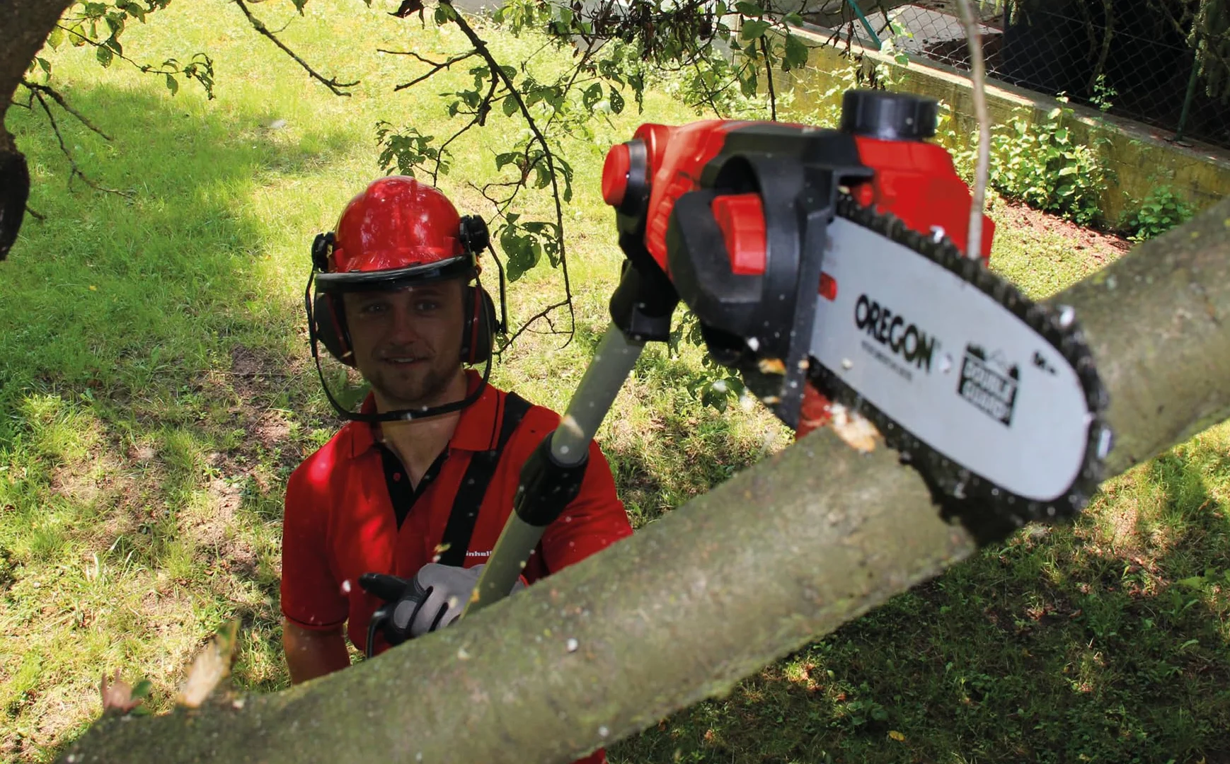 Einhell Sierra de pértiga a batería - GE-LC 18 Li T-Solo, Mango telescópico y Auxiliar, Espada y Cadena Oregon, Sin batería Intercambiable ni Cargador