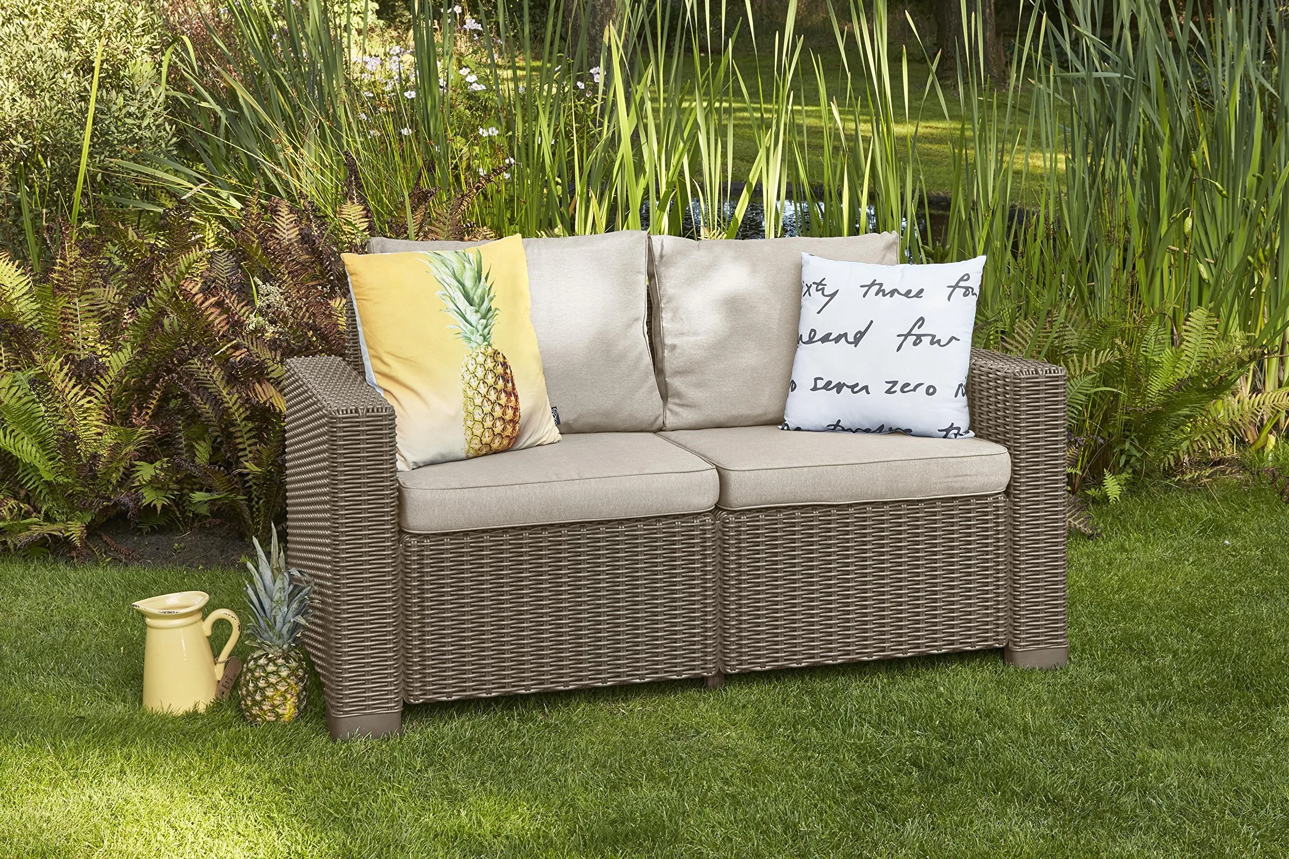Keter Allibert Lounge California sofá, Capuchino/Panama Arena, 141 x 68 x 72 cm, 233050