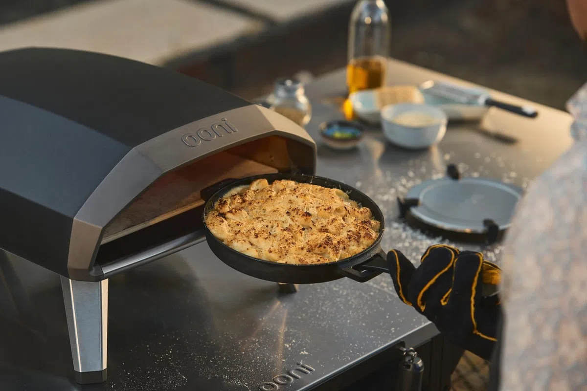Ooni Koda 2 Horno de Pizza a Gas 14" – Fundición Negra – Horno Para Pizza a Gas Portátil con Tecnología G2 – Compacto y Potente – Pizza Napolitana en 60 Segundos – Ooni Pizza Oven (30 mbar)