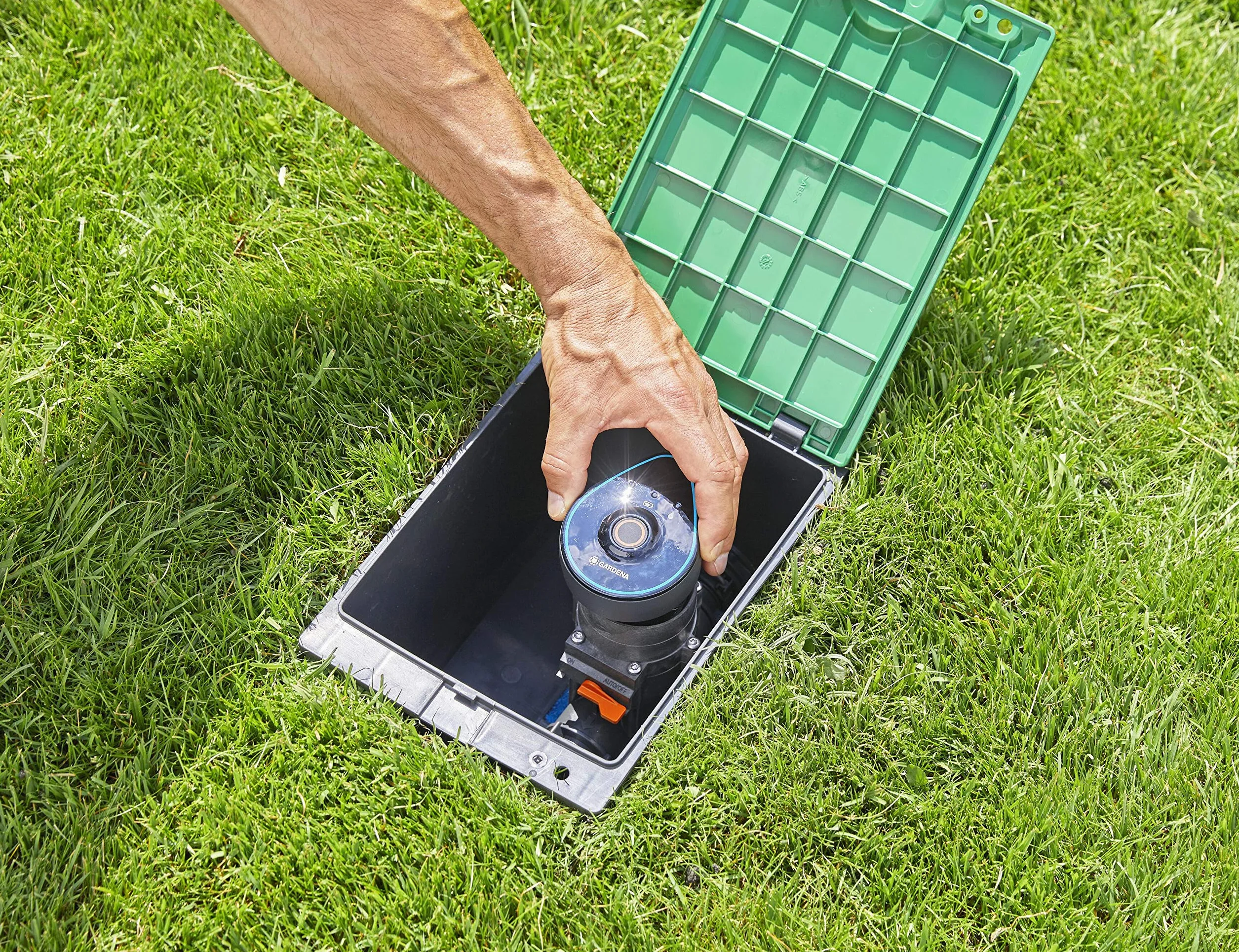 Gardena Válvula de riego Bluetooth de 9 V: control de riego programable con Bluetooth, alcance de hasta 10 m, 6 horarios independientes (01285-20)
