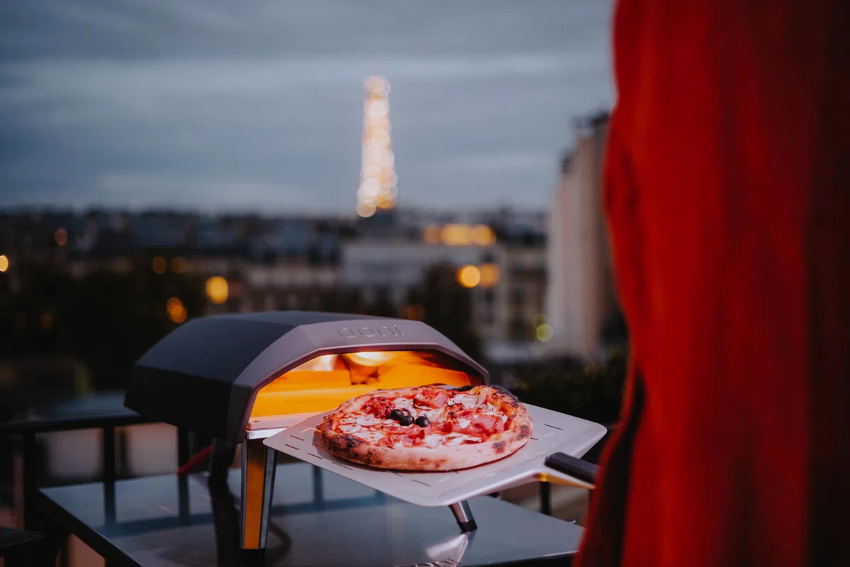 Horno de pizza de gas Ooni Koda 12 - Horno de pizza al aire libre - Horno de pizza de gas portátil para pizza auténtica horneada en piedra - Gran adición para cualquier cocina al aire libre