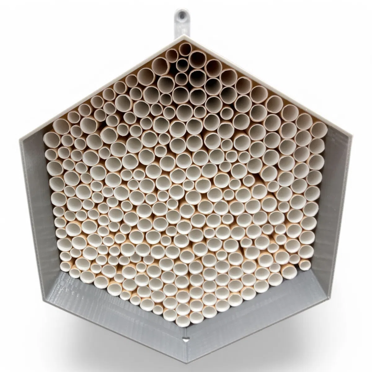 Abeja Silvestre para anidar – Totalmente Duradera y Resistente a la Intemperie – Hotel de Insectos con 300 Casquillos para Nido. Hotel de Abejas Silvestres para Amantes del jardín (Color Gris)